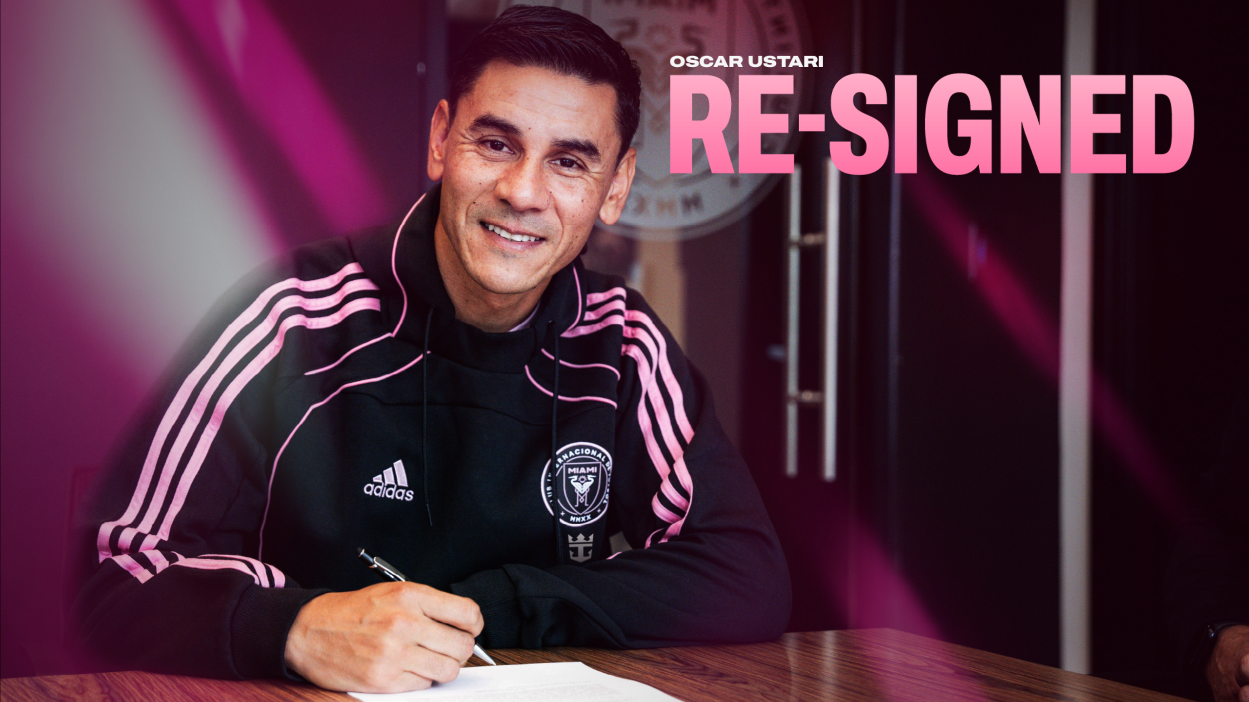 星空电竞平台官网-官方：迈阿密国际与门将乌斯塔里续约，新合同至2026赛季结束