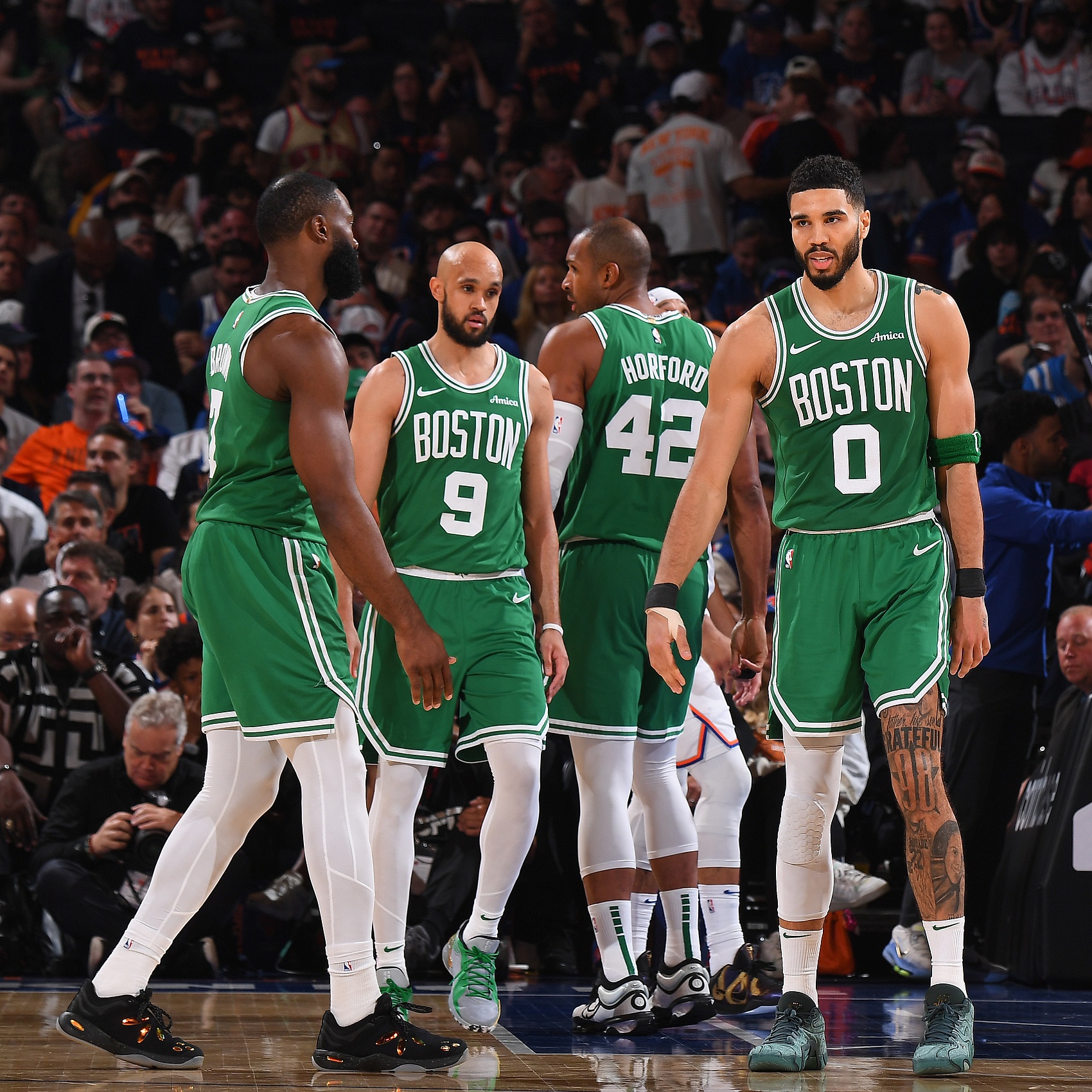 皮尔斯指出凯尔特人持续存在领先优势流失隐患 三分球战术双刃剑效应显著